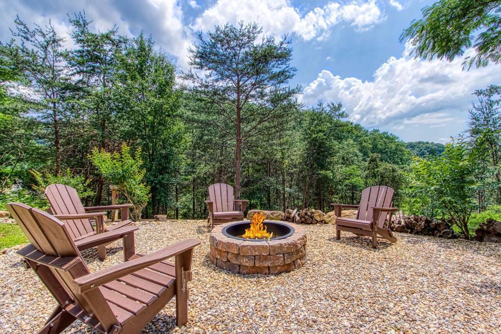 Tranquility Hollow, Indoor Pool, Game Room, 1089 Free Tickets Each Paid Day, Dollywood And More! Sevierville Extérieur photo