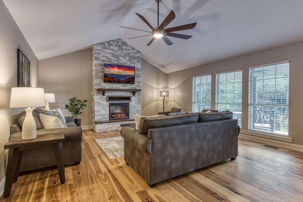 Tranquility Hollow, Indoor Pool, Game Room, 1089 Free Tickets Each Paid Day, Dollywood And More! Sevierville Extérieur photo